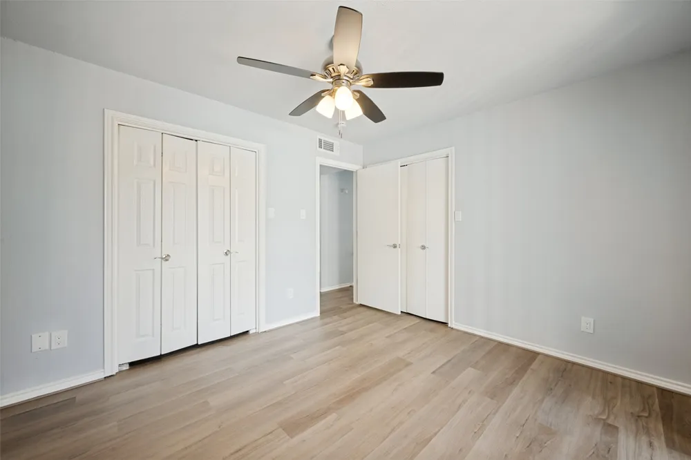 2229 Seville Court Dalworthington Gardens, TX 76013