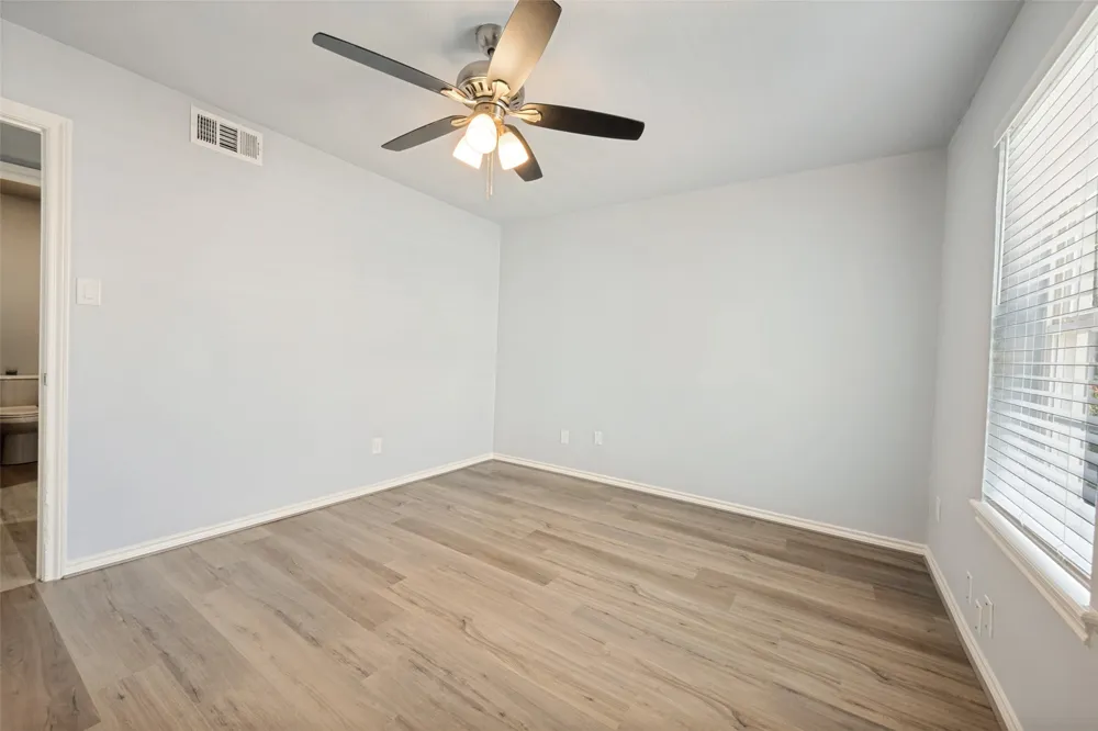 2229 Seville Court Dalworthington Gardens, TX 76013