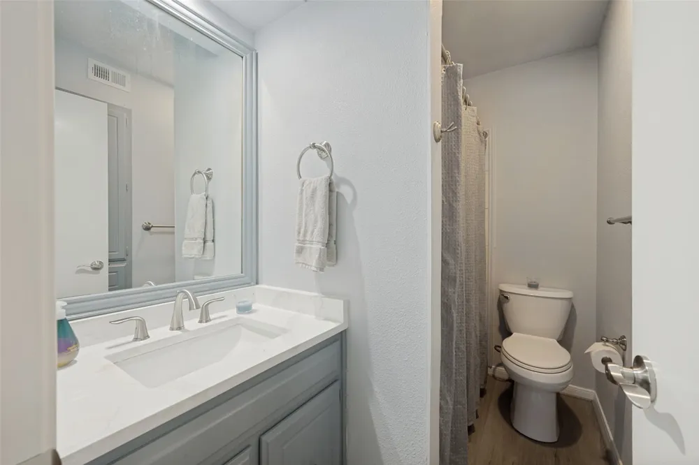 2229 Seville Court Dalworthington Gardens, TX 76013