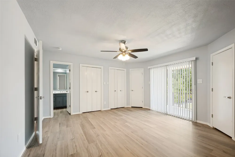 2229 Seville Court Dalworthington Gardens, TX 76013