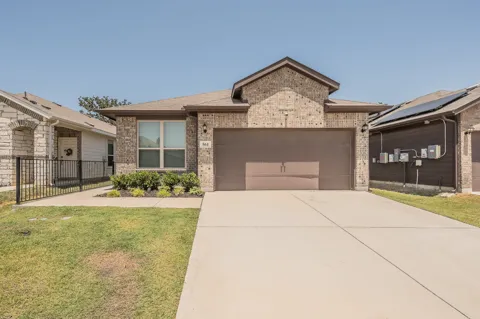 561 Concho Street
