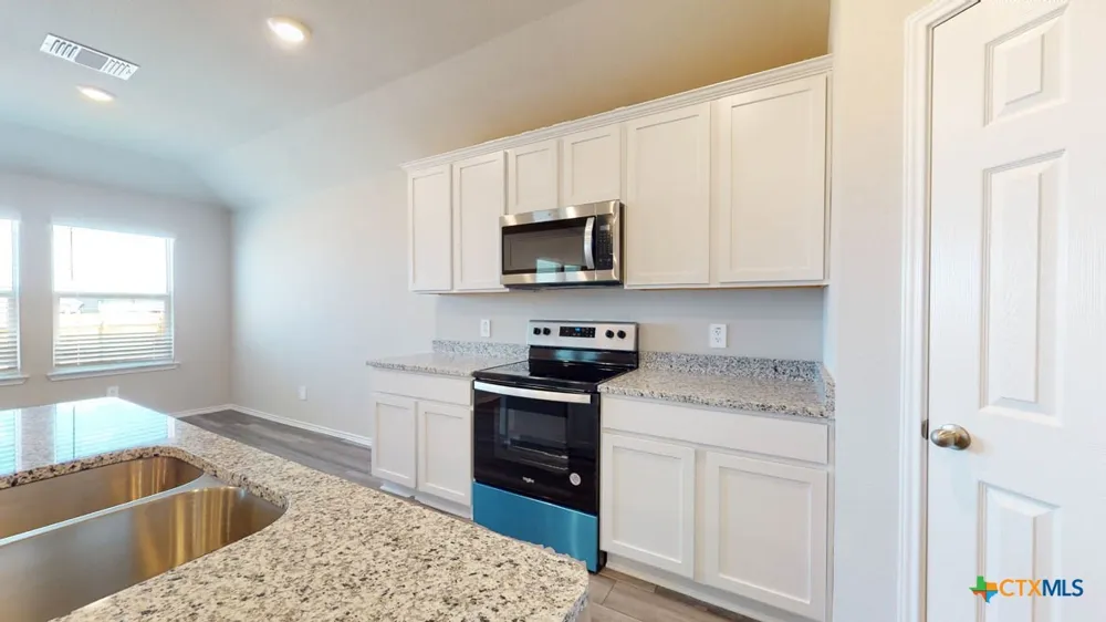 405 Hector Loop Georgetown, TX 78626