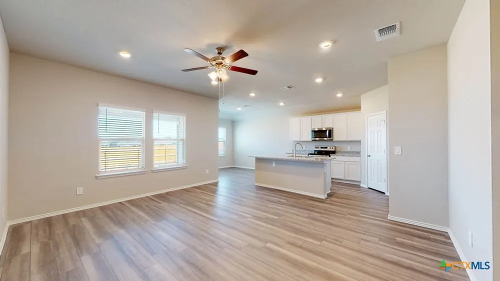 405 Hector Loop Georgetown, TX 78626