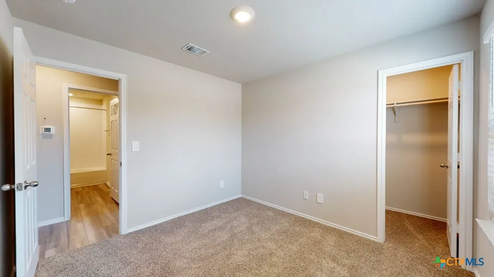 405 Hector Loop Georgetown, TX 78626