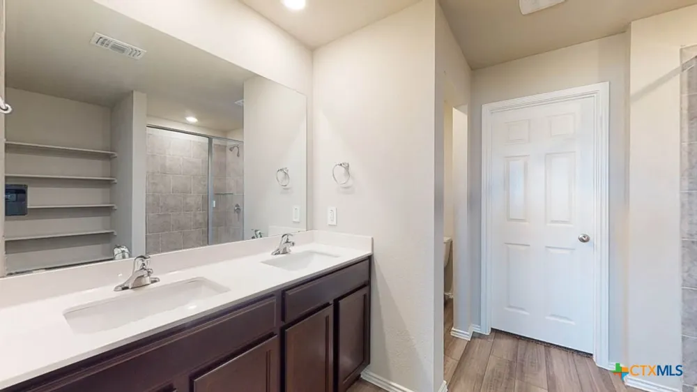 405 Hector Loop Georgetown, TX 78626