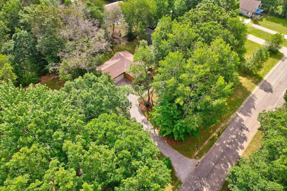 207 Butterfield Lane Roscommon Village, MI 48629