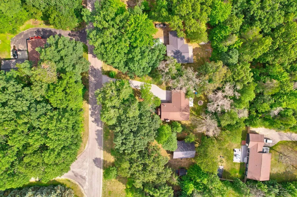 207 Butterfield Lane Roscommon Village, MI 48629
