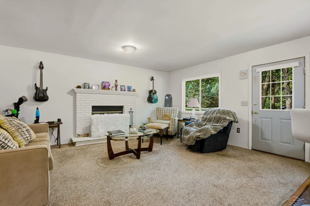 207 Butterfield Lane Roscommon Village, MI 48629