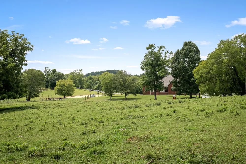206 Hickerson Rd Wartrace, TN 37183