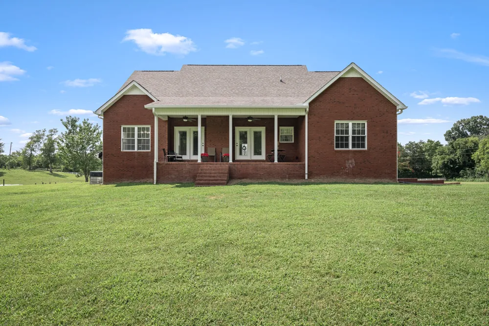 206 Hickerson Rd Wartrace, TN 37183