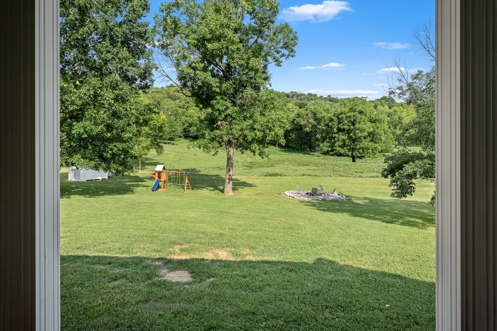 206 Hickerson Rd Wartrace, TN 37183