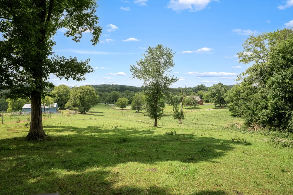 206 Hickerson Rd Wartrace, TN 37183