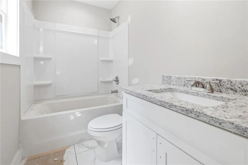 284 Stonington Drive Mount Airy, GA 30563