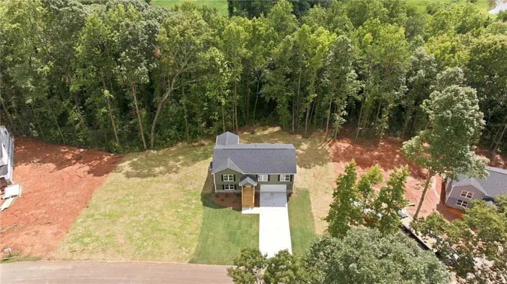 284 Stonington Drive Mount Airy, GA 30563