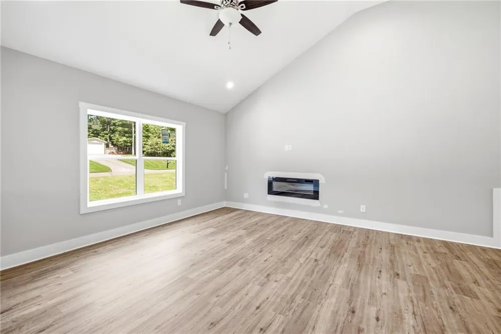 284 Stonington Drive Mount Airy, GA 30563