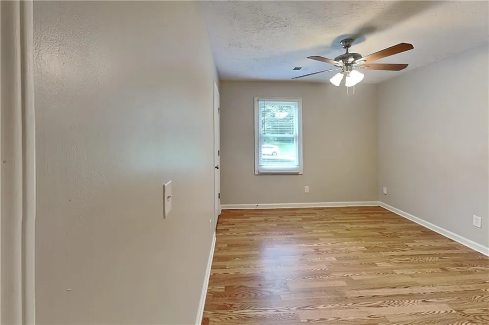 1719 Colemans Landing Woodstock, GA 30188
