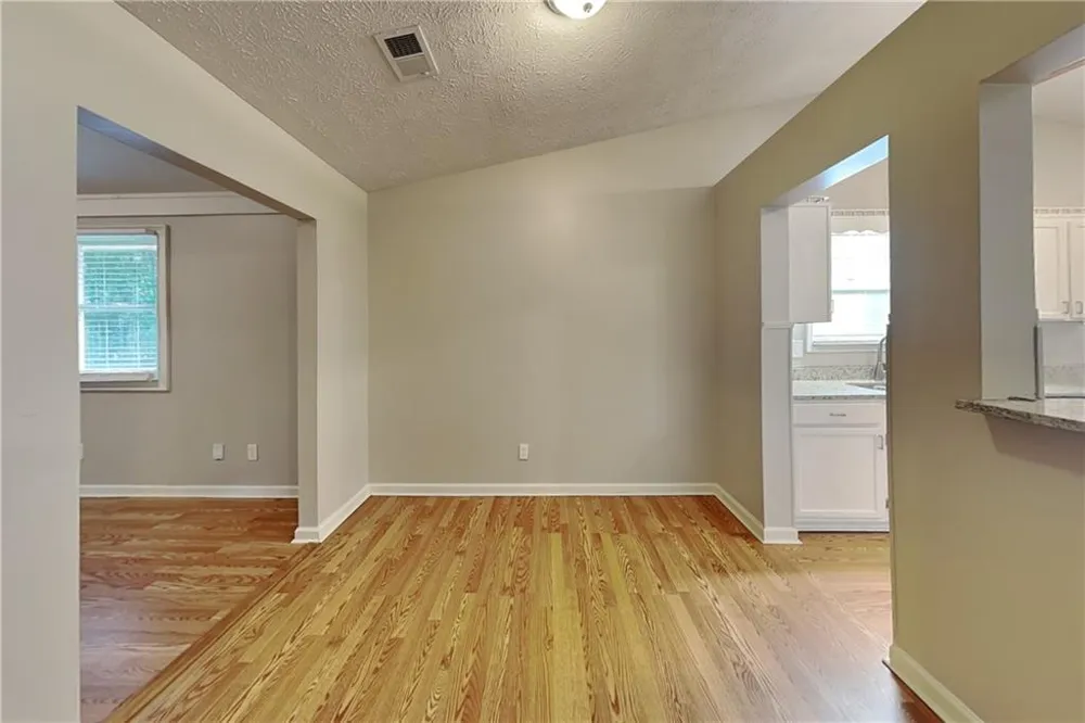 1719 Colemans Landing Woodstock, GA 30188