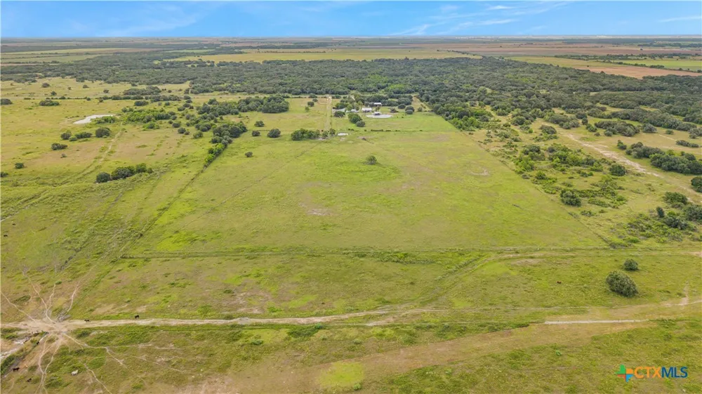 4889 SH 111 Midfield, TX 77458