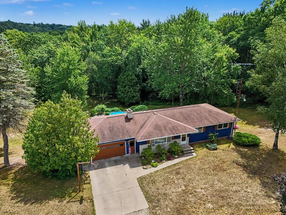 351 E Fruitvale Road Montague, MI 49437
