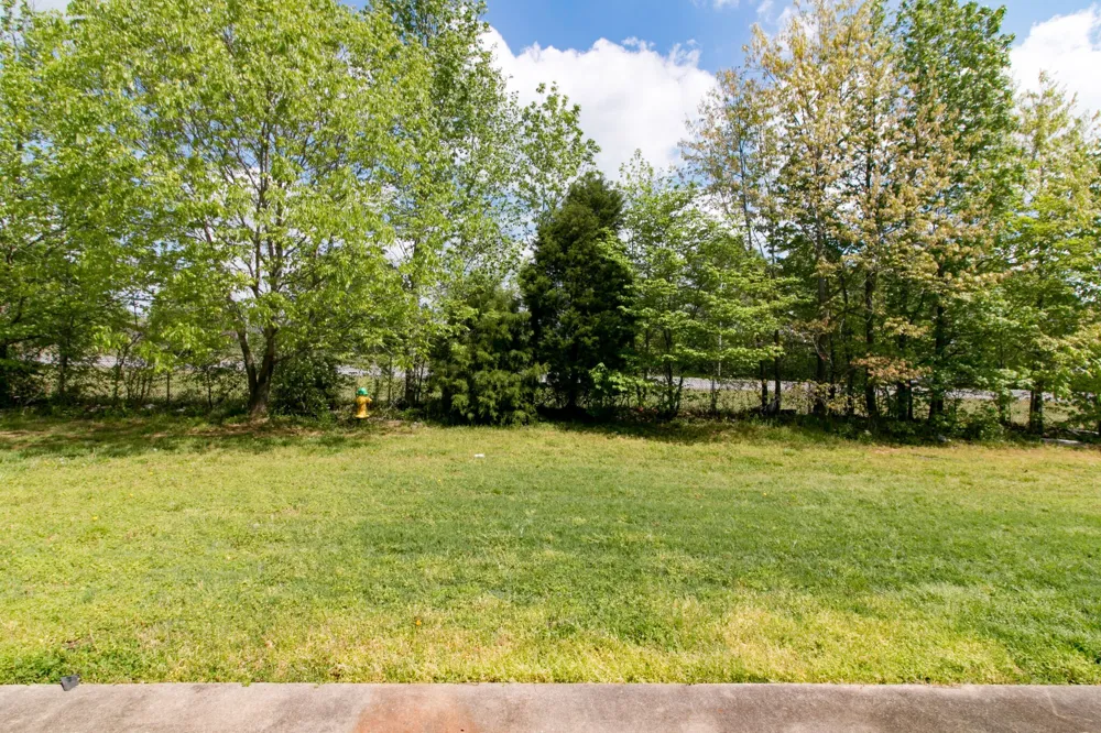 809 Oak Arbor Ct #3 Clarksville, TN 37040