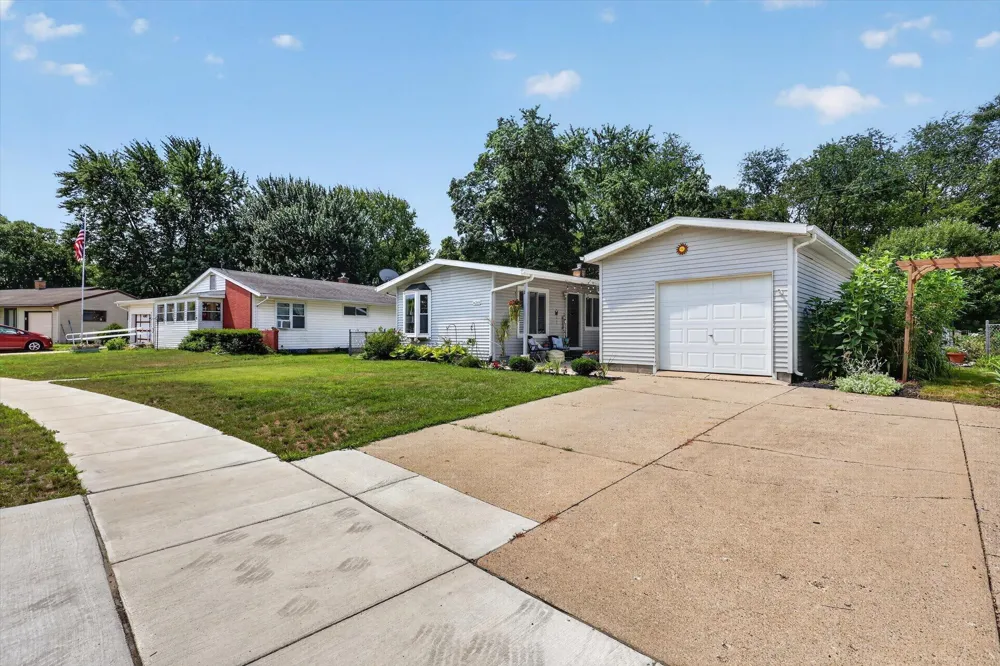 4089 Northgate Drive NE Plainfield Charter Township, MI 49525
