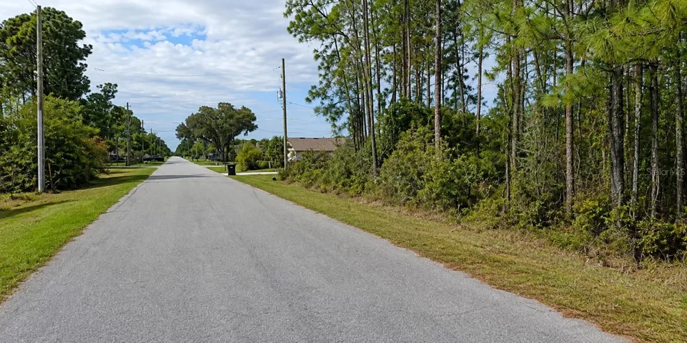 QUINLAN STREET Orlando, FL 32833