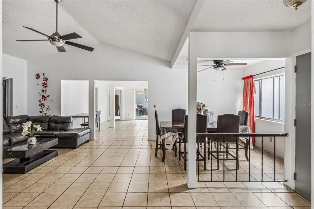 271 MARIPOSA Winter Haven, FL 33884