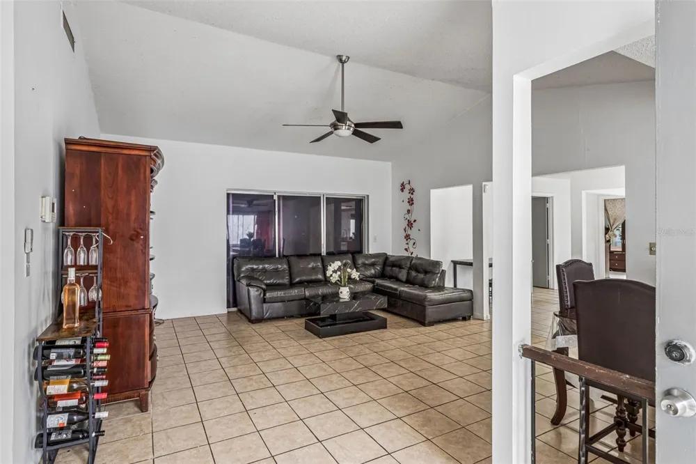 271 MARIPOSA Winter Haven, FL 33884