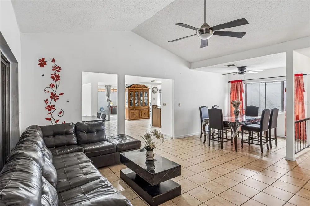 271 MARIPOSA Winter Haven, FL 33884