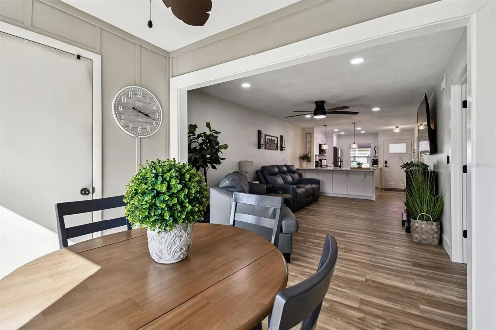 9032 MISSION OAKS BOULEVARD #F Seminole, FL 33776