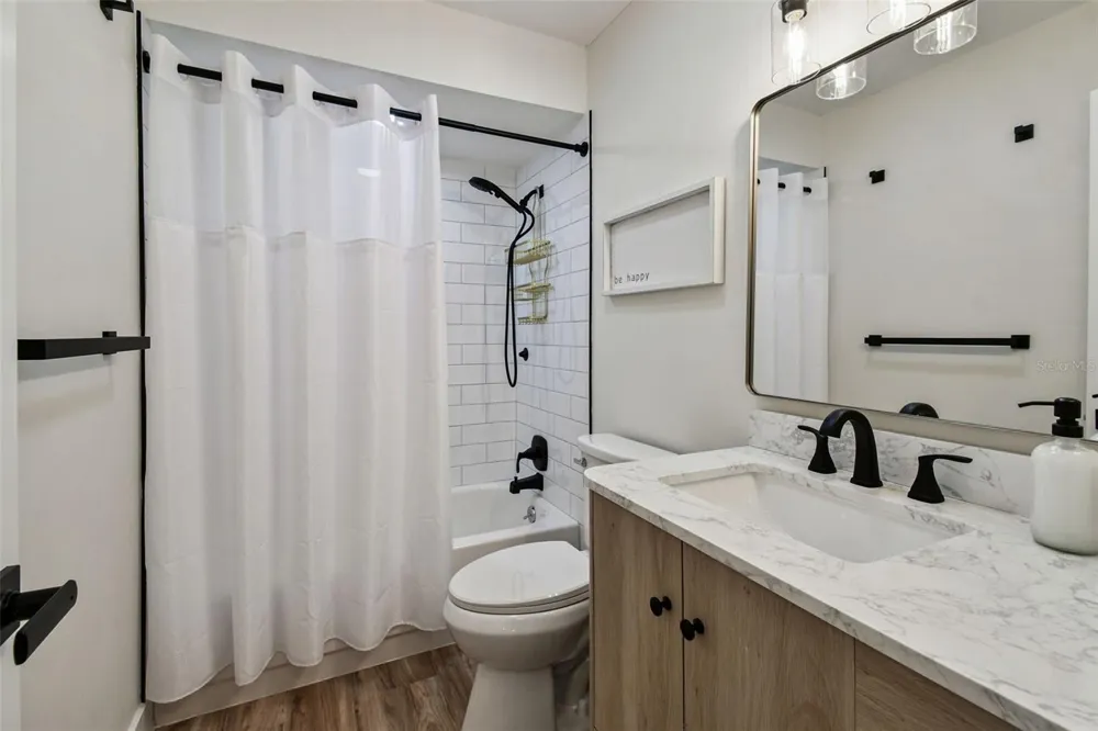 9032 MISSION OAKS BOULEVARD #F Seminole, FL 33776