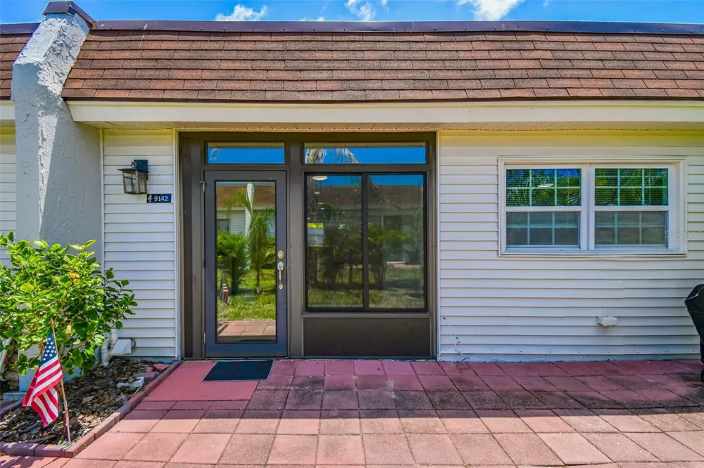 9032 MISSION OAKS BOULEVARD #F Seminole, FL 33776