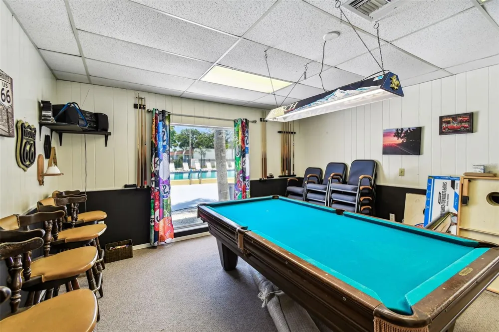 9032 MISSION OAKS BOULEVARD #F Seminole, FL 33776