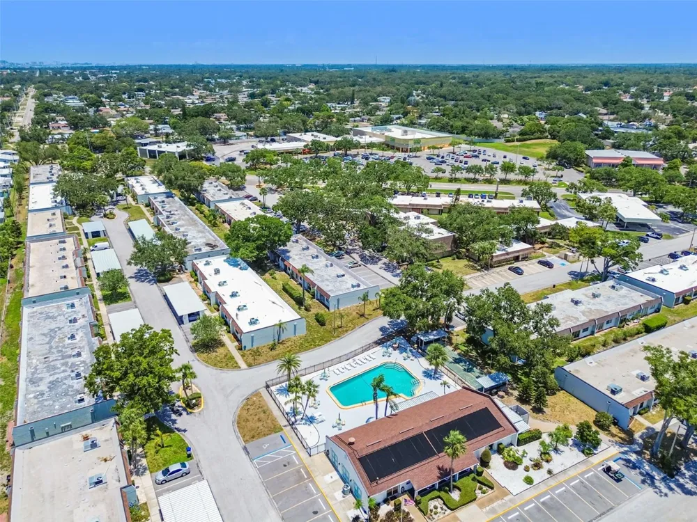 9032 MISSION OAKS BOULEVARD #F Seminole, FL 33776