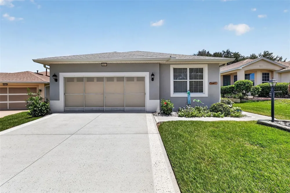 20512 QUEEN ALEXANDRA DRIVE Leesburg, FL 34748
