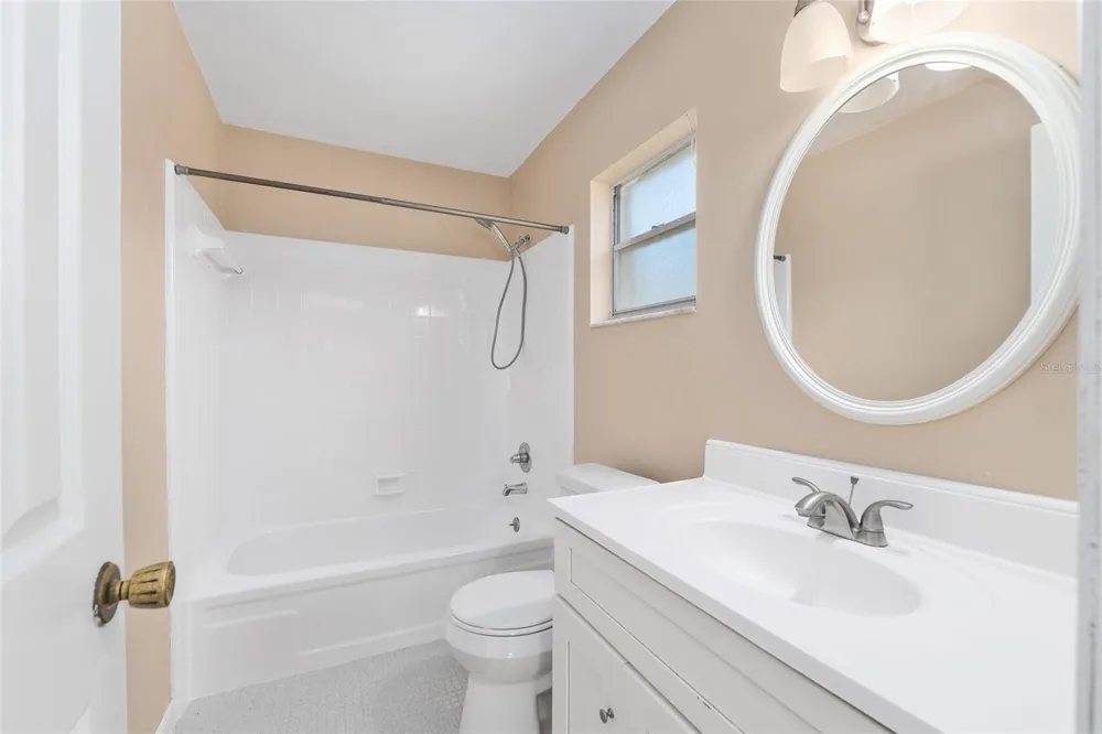 10819 NW 39TH AVENUE Gainesville, FL 32606