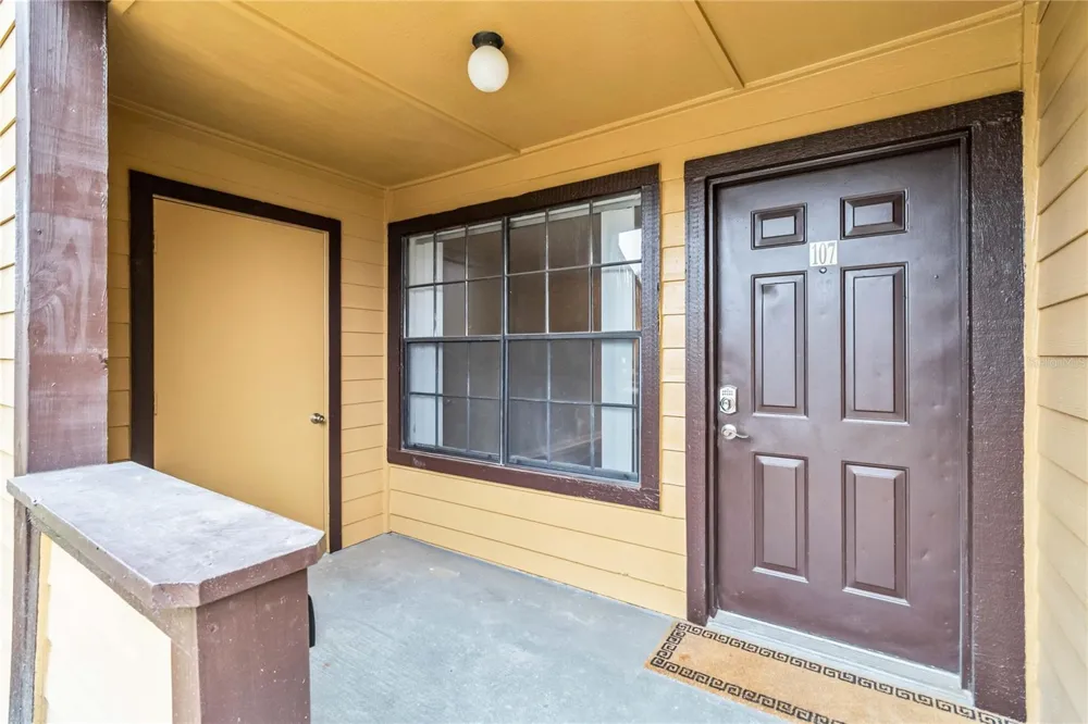 320 BLACK OAK COURT #107 Altamonte Springs, FL 32701