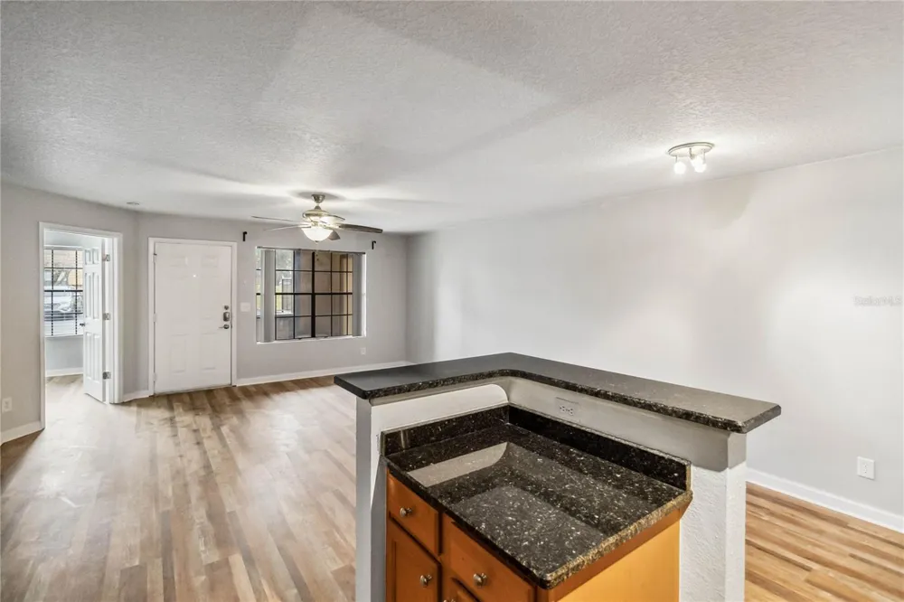 320 BLACK OAK COURT #107 Altamonte Springs, FL 32701