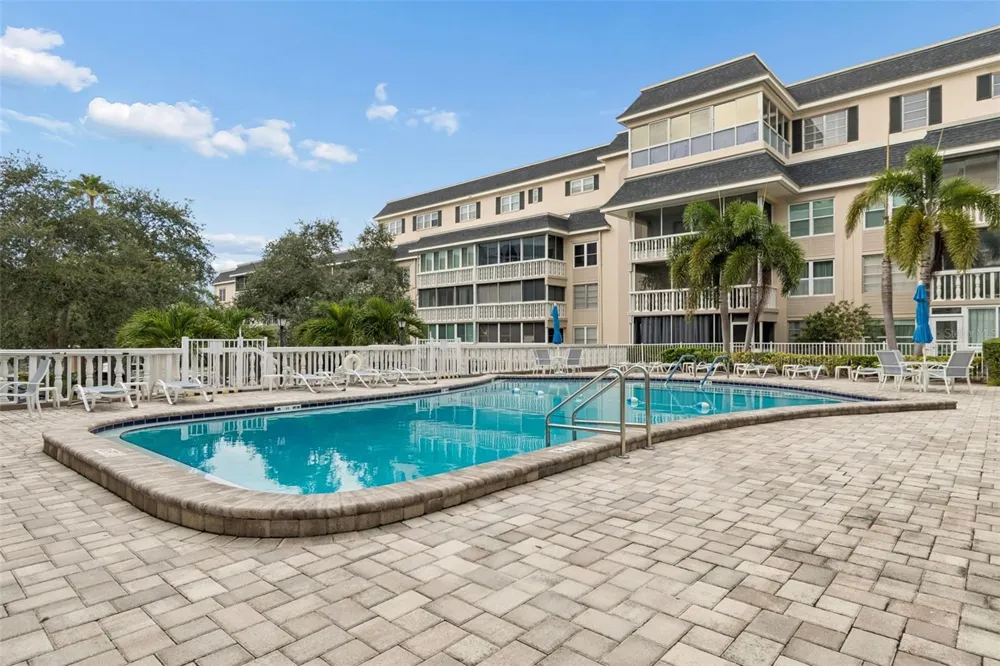 139 BLUFF VIEW DRIVE #110 Belleair Bluffs, FL 33770