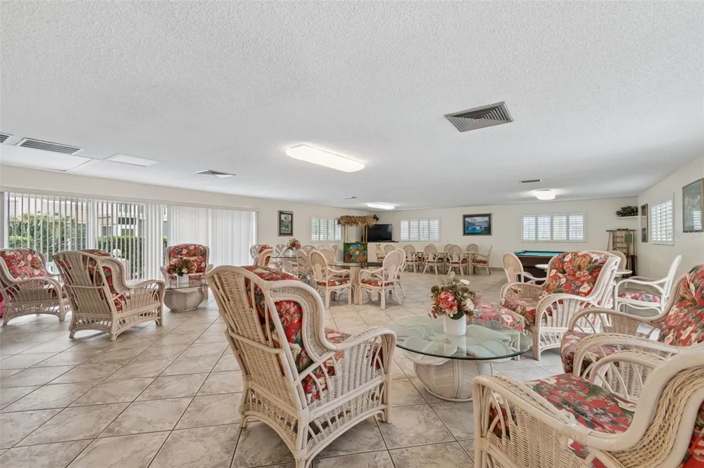 139 BLUFF VIEW DRIVE #110 Belleair Bluffs, FL 33770