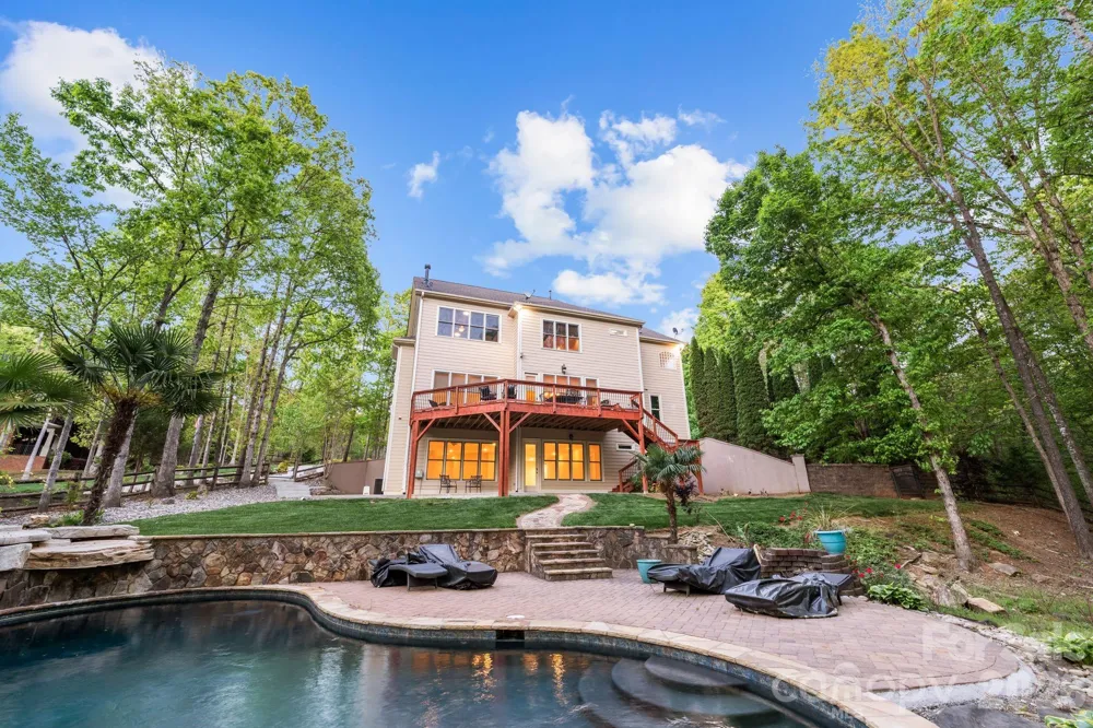 107 Mcauley Court Mooresville, NC 28117