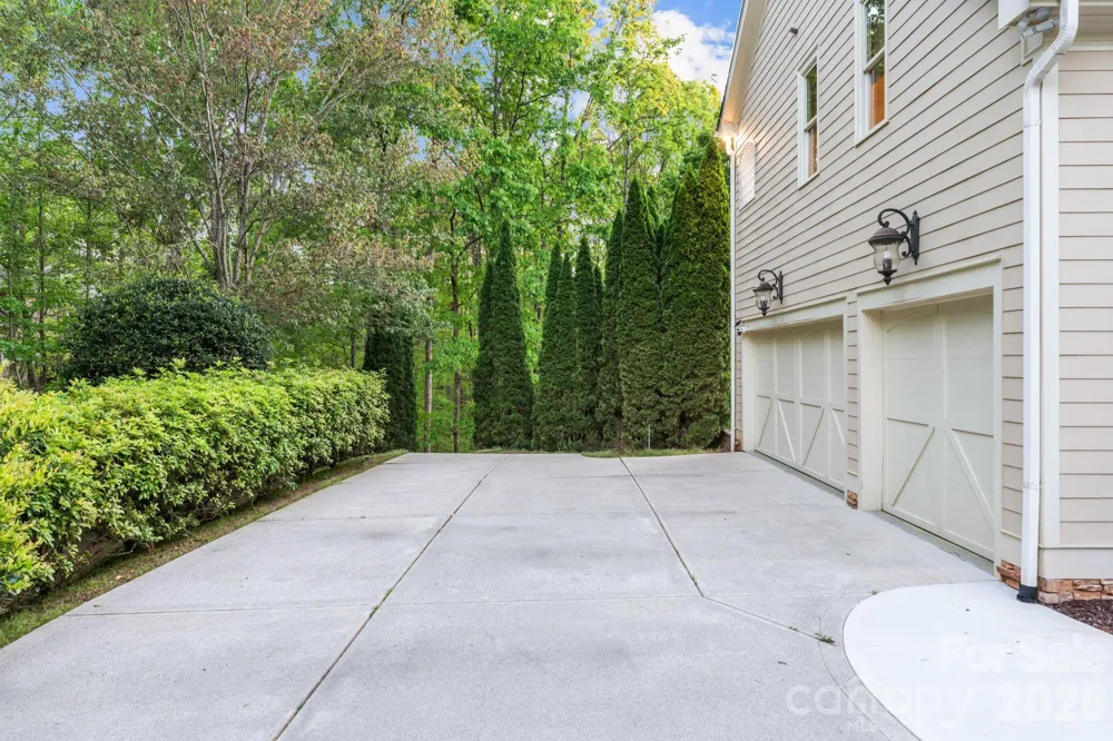 107 Mcauley Court Mooresville, NC 28117