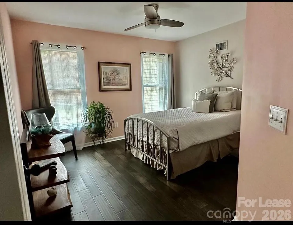 519 Delburg Street Davidson, NC 28036