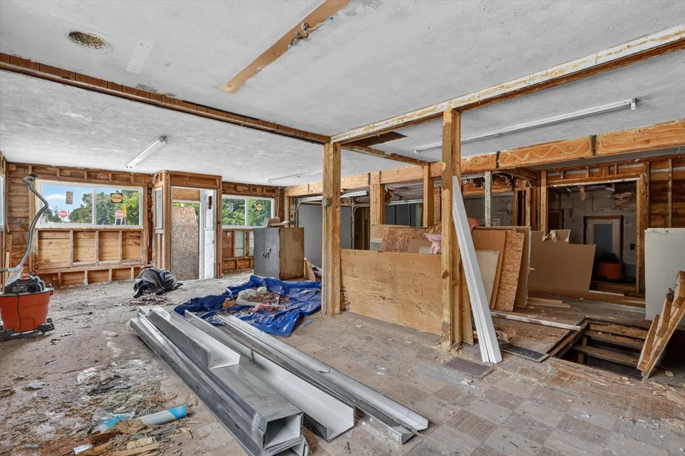 7820 Cascade Road SE Ada, MI 49301