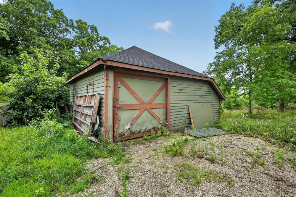 7820 Cascade Road SE Ada, MI 49301
