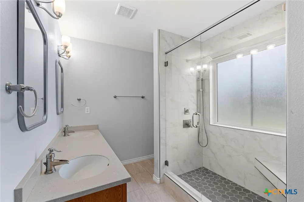 30388 Ledgemont Ln Georgetown, TX 78628