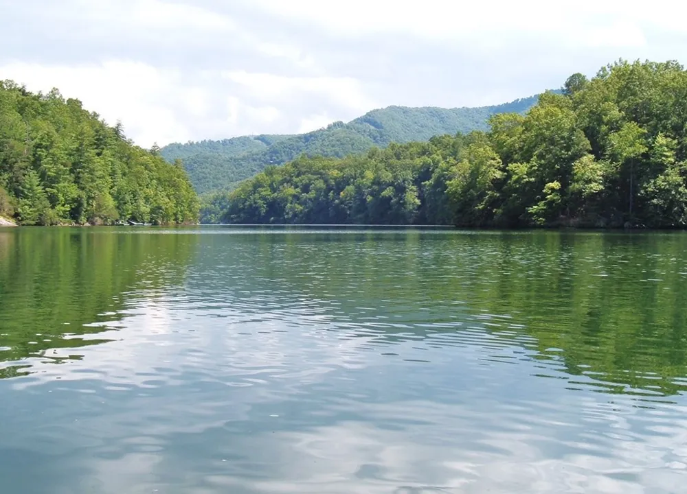 CANADA ROAD Tuckasegee, NC 28783
