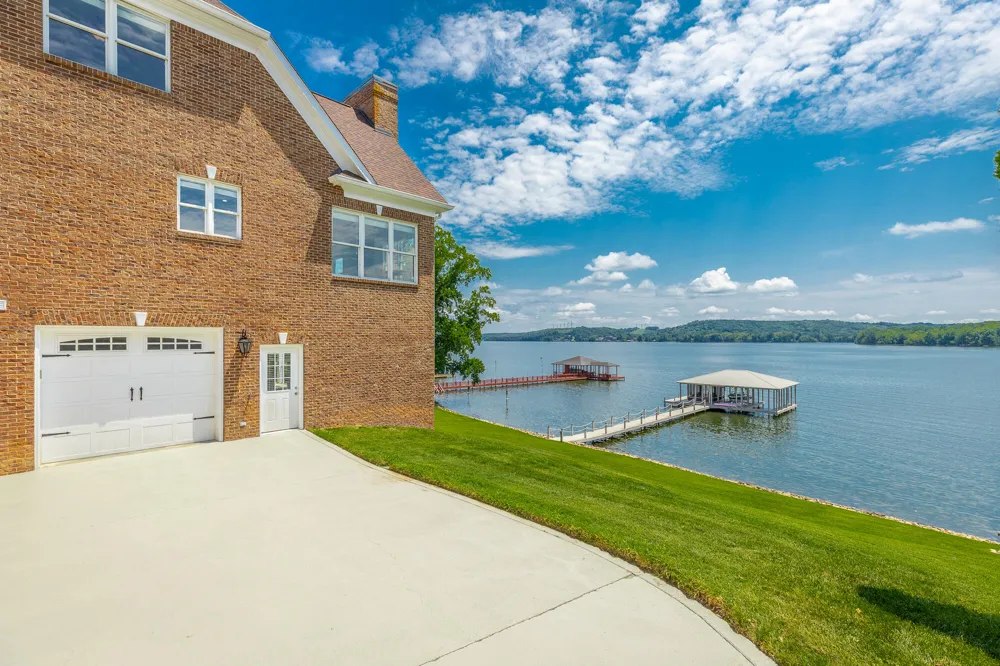 2611 Heron Cove Lane Soddy Daisy, TN 37379