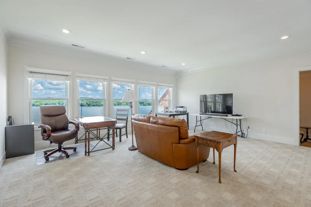2611 Heron Cove Lane Soddy Daisy, TN 37379