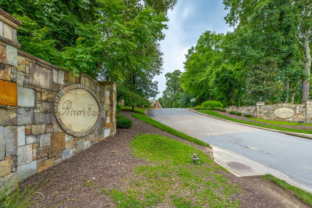2611 Heron Cove Lane Soddy Daisy, TN 37379